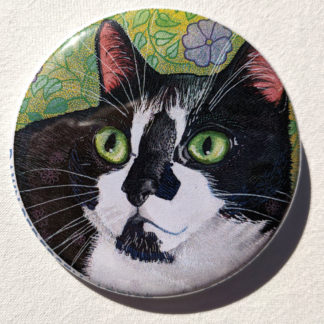 Lola cat 2.25" Button Pin