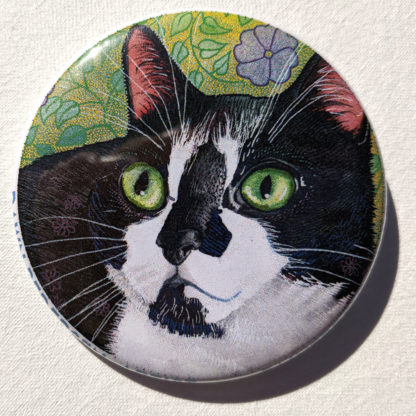 Lola cat 2.25" Button Pin